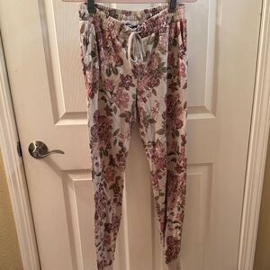 Freshman Floral Patterned Pants